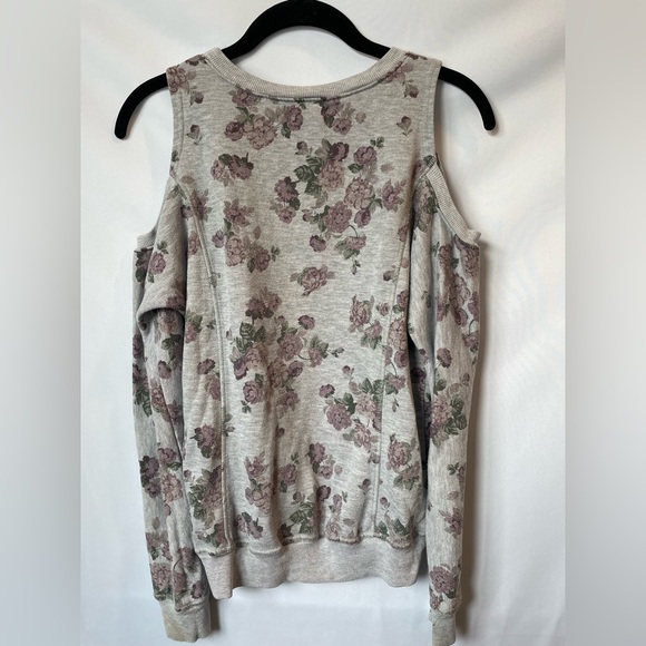 Cold shoulder top - Picture 4 of 6